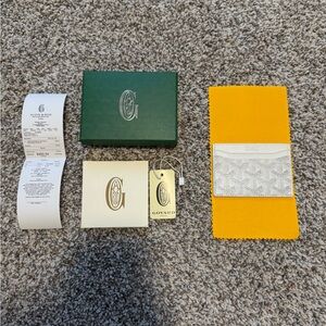 “Goyard” White Card Holder